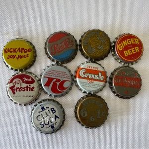 Vintage metal soda can bottles bottle lids‎